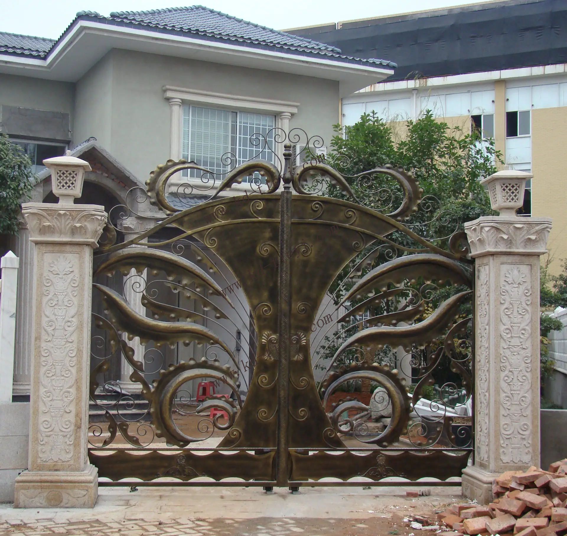 iron gate003